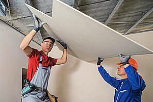 10 Étapes à suivre pour poser un plafond correctement à Neuville-au-Cornet